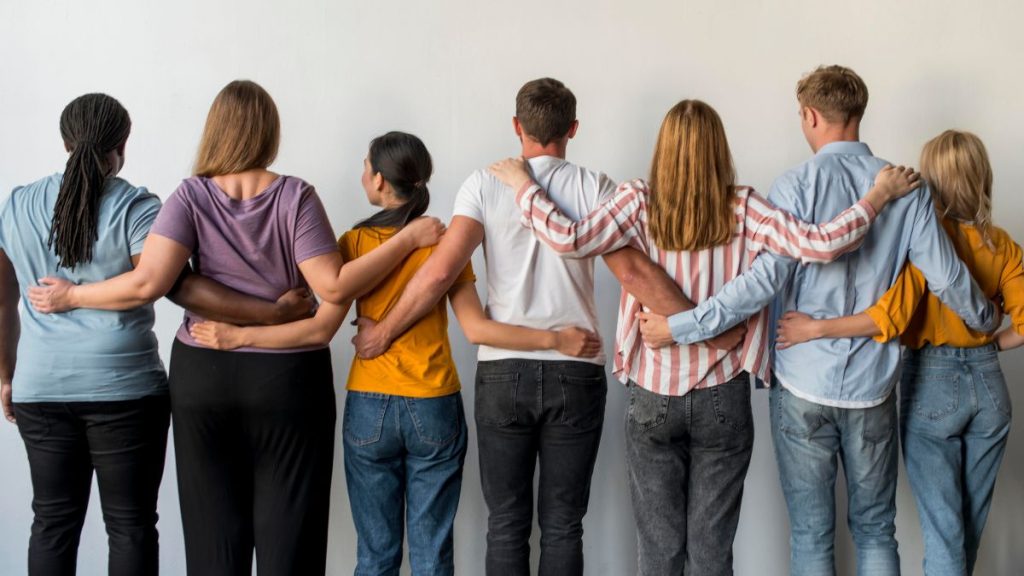 Community Connections in Cohousing
